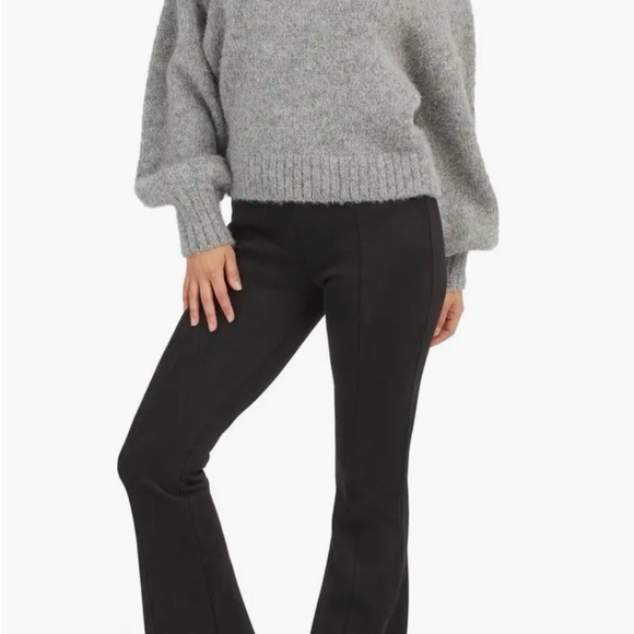 ✨ SPANX Black Faux Suede Flare Pants - Sculpting Pull-On Fit (Size Sm/Reg) ✨ - Picture 6 of 7